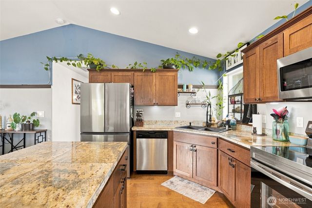 109 E Pioneer Street, Granite Falls, WA 98252