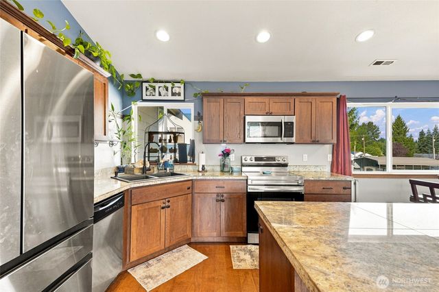 109 E Pioneer Street, Granite Falls, WA 98252