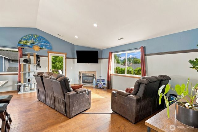 109 E Pioneer Street, Granite Falls, WA 98252
