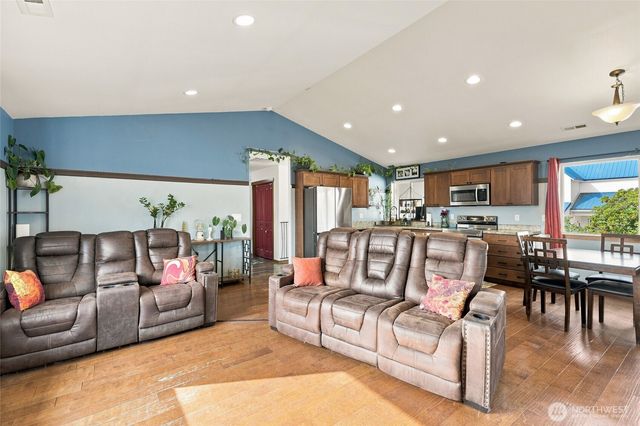 109 E Pioneer Street, Granite Falls, WA 98252