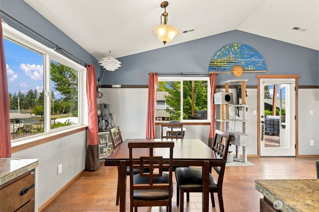 109 E Pioneer Street, Granite Falls, WA 98252