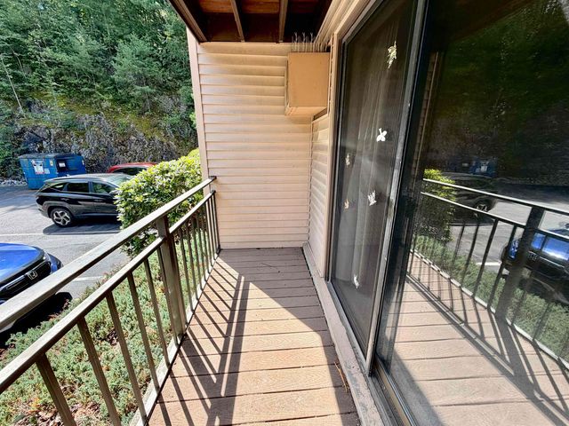19 Country Club Dr Apt 9, Manchester, NH 03102