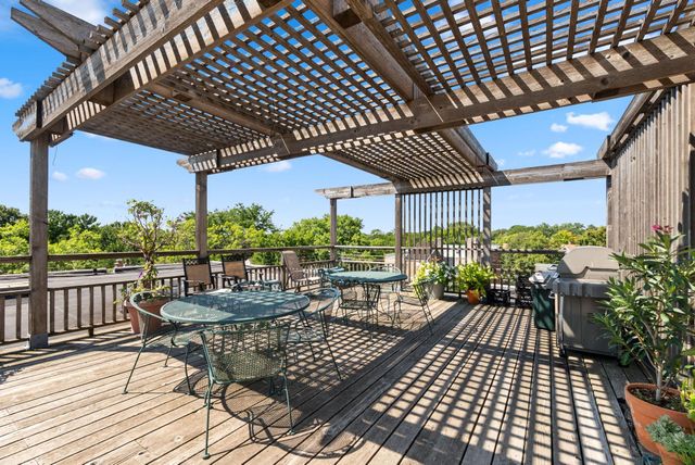 1912 Dupont Avenue S 105, Minneapolis, MN 55403