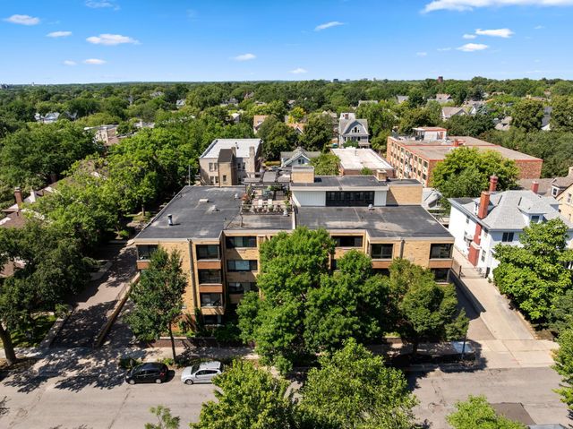 1912 Dupont Avenue S 105, Minneapolis, MN 55403