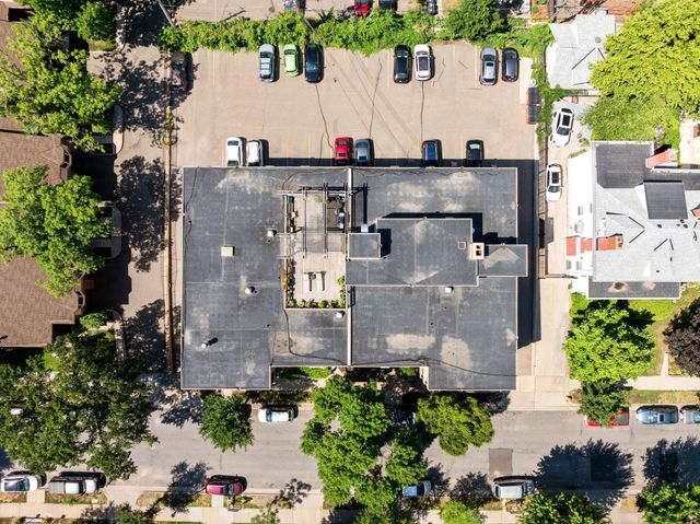 1912 Dupont Avenue S 105, Minneapolis, MN 55403