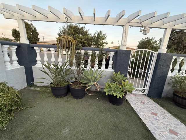 3428 40th, San Diego, CA 92105