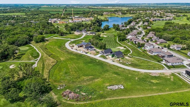 815 Courtyard Court, Ashland, NE 68003