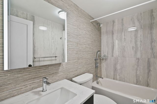 60 Strawberry Hill Avenue 318, Stamford, CT 06902