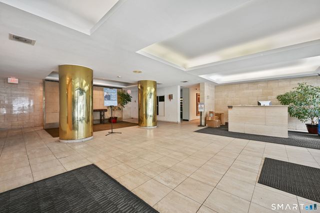 60 Strawberry Hill Avenue 318, Stamford, CT 06902