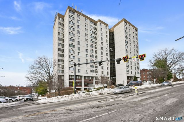 60 Strawberry Hill Avenue 318, Stamford, CT 06902