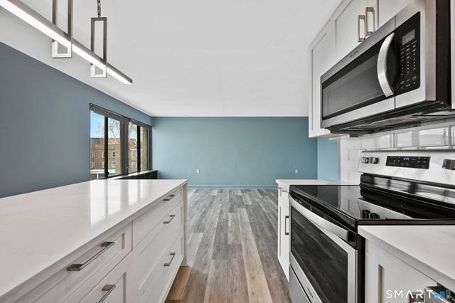 60 Strawberry Hill Avenue 318, Stamford, CT 06902