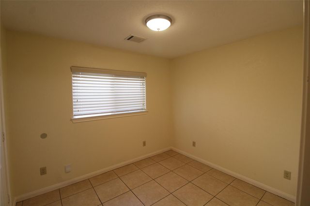814 Mobile Drive B, Pasadena, TX 77506