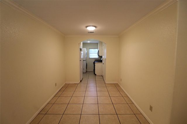 814 Mobile Drive B, Pasadena, TX 77506