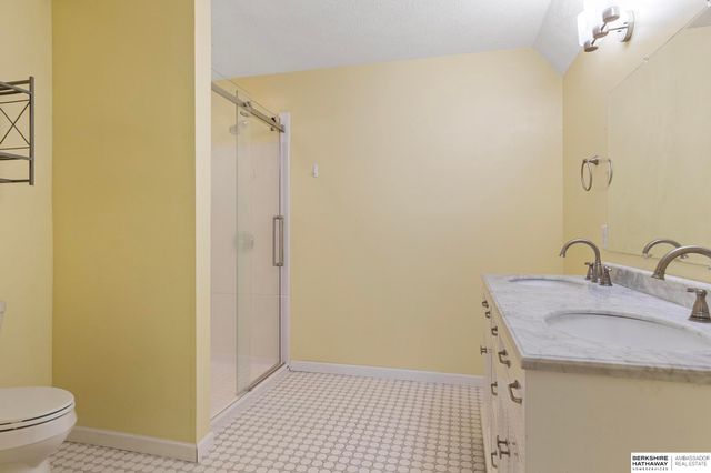 17919 Nicholas Road, Plattsmouth, NE 68048