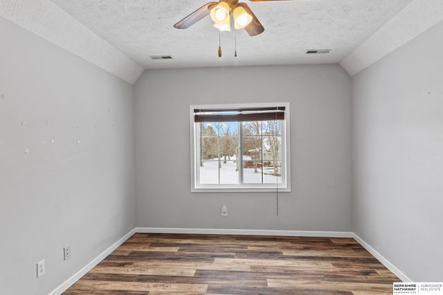 17919 Nicholas Road, Plattsmouth, NE 68048