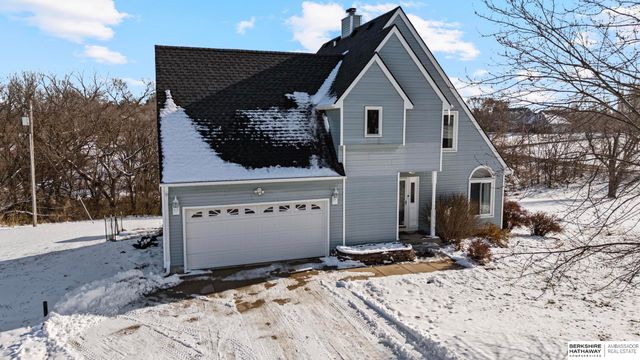 17919 Nicholas Road, Plattsmouth, NE 68048