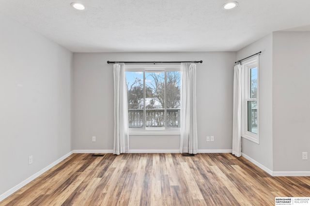 17919 Nicholas Road, Plattsmouth, NE 68048