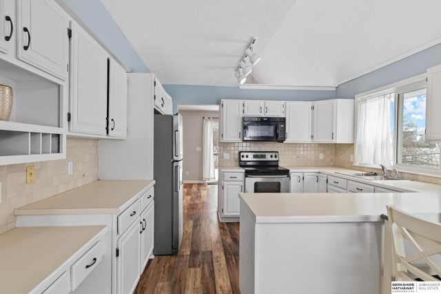 17919 Nicholas Road, Plattsmouth, NE 68048