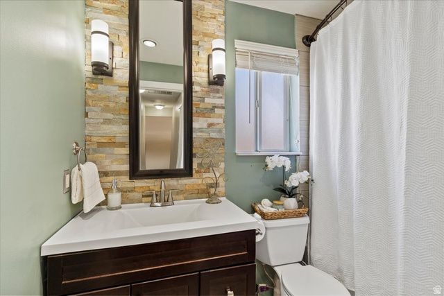 1120 E 2200 N, Layton, UT 84040