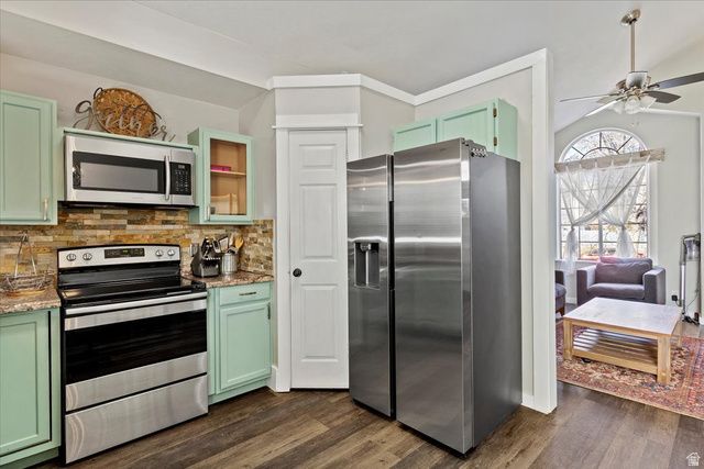 1120 E 2200 N, Layton, UT 84040