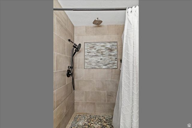 1120 E 2200 N, Layton, UT 84040