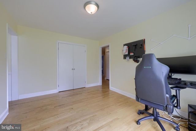 100 N LYNBROOK DR N, York, PA 17402