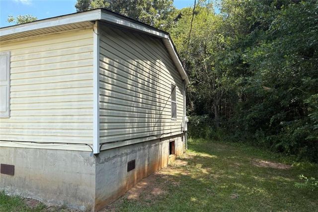 182 Owenby Lane, Martin, GA 30557