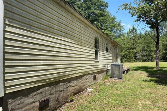 182 Owenby Lane, Martin, GA 30557