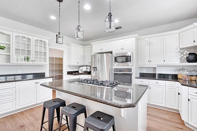 21686 Westmere Lane, Friant, CA 93626