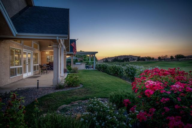 21686 Westmere Lane, Friant, CA 93626