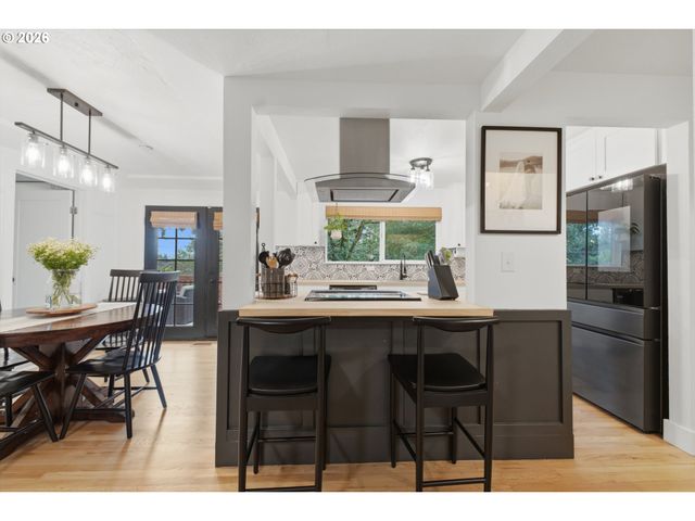 5711 W A St, West Linn, OR 97068
