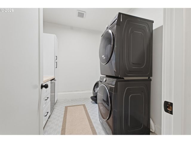 5711 W A St, West Linn, OR 97068