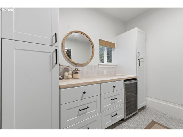 5711 W A St, West Linn, OR 97068