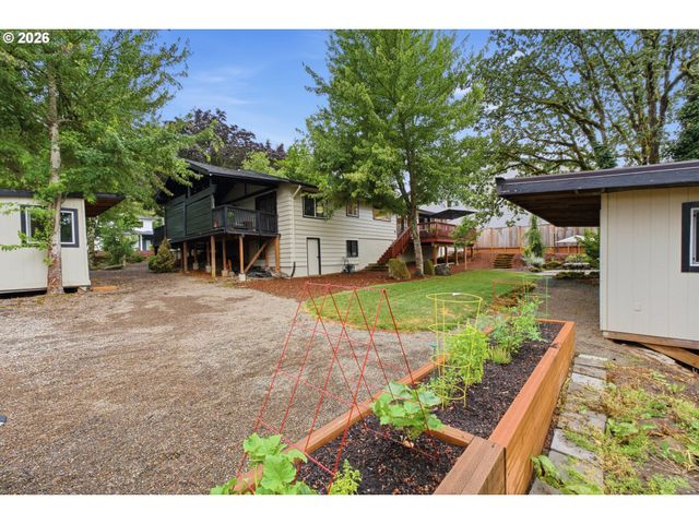 5711 W A St, West Linn, OR 97068