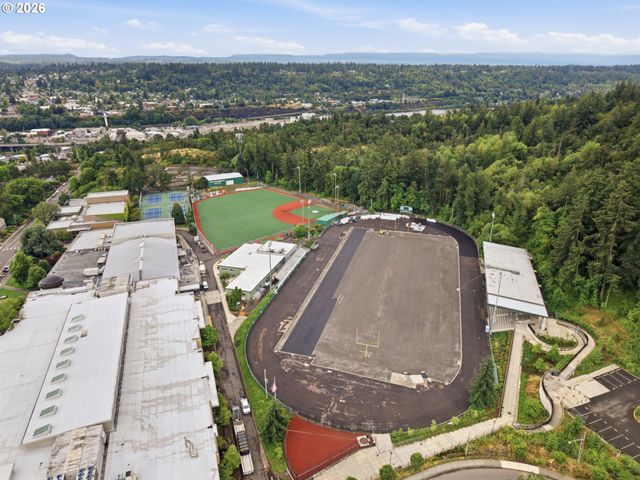 5711 W A St, West Linn, OR 97068