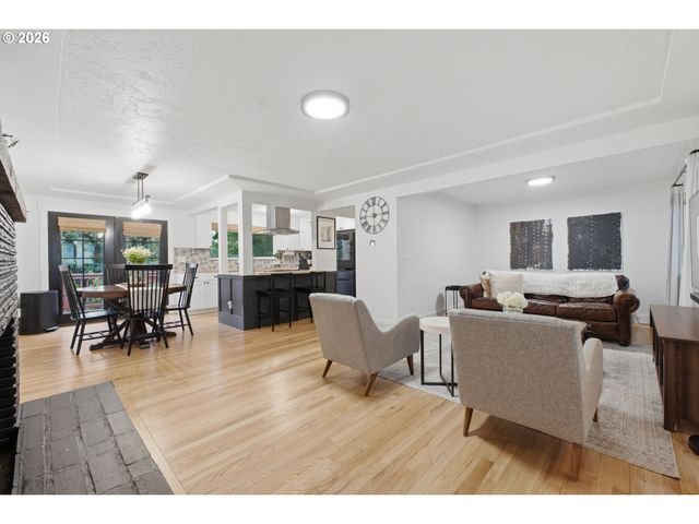 5711 W A St, West Linn, OR 97068