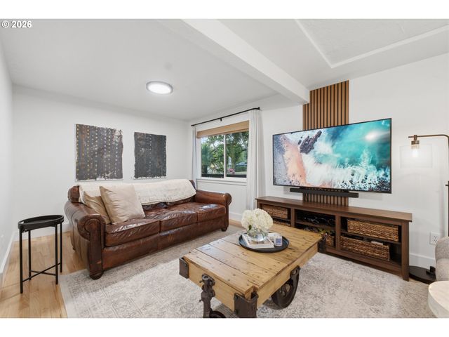 5711 W A St, West Linn, OR 97068
