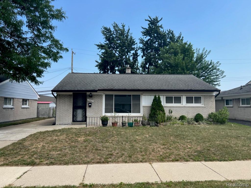 25512 Miracle Drive, Madison Heights, MI 48071