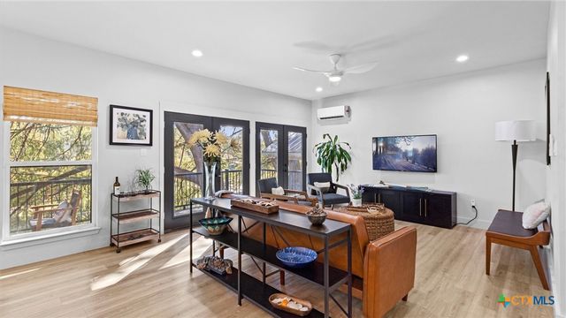 6786 River Road, New Braunfels, TX 78132