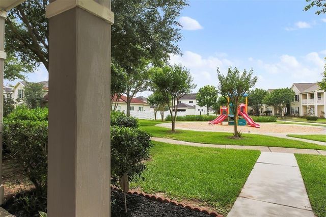 11736 Chanteloup Drive, Houston, TX 77047
