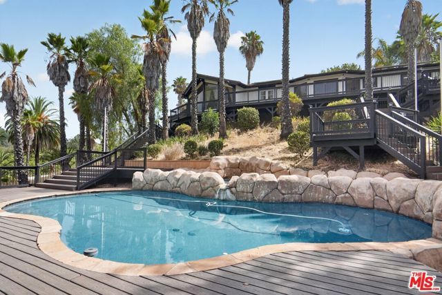 3342 White Hawk Road, Escondido, CA 92027