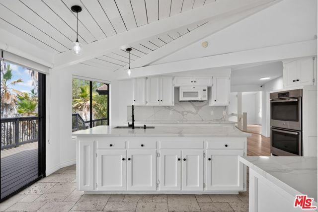 3342 White Hawk Road, Escondido, CA 92027