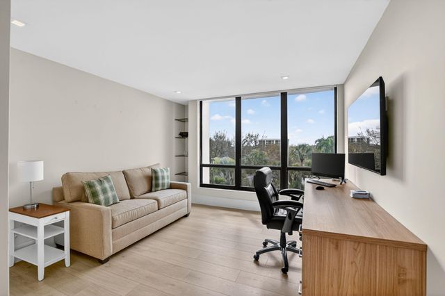 7847 Lakeside Boulevard 1051, Boca Raton, FL 33434