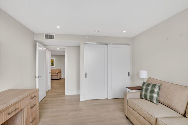 7847 Lakeside Boulevard 1051, Boca Raton, FL 33434