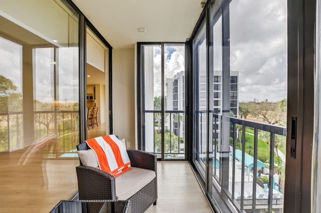 7847 Lakeside Boulevard 1051, Boca Raton, FL 33434