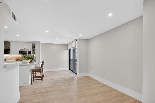 7847 Lakeside Boulevard 1051, Boca Raton, FL 33434