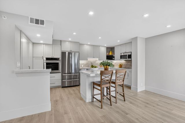 7847 Lakeside Boulevard 1051, Boca Raton, FL 33434