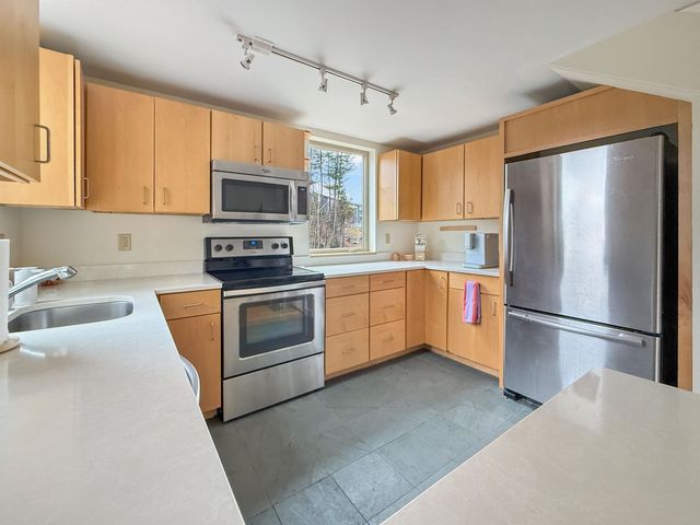 15 Gile Dr Unit 3A, Hanover, NH 03755