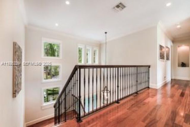 7821 SW 54th Ct, Miami, FL 33143