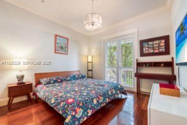 7821 SW 54th Ct, Miami, FL 33143